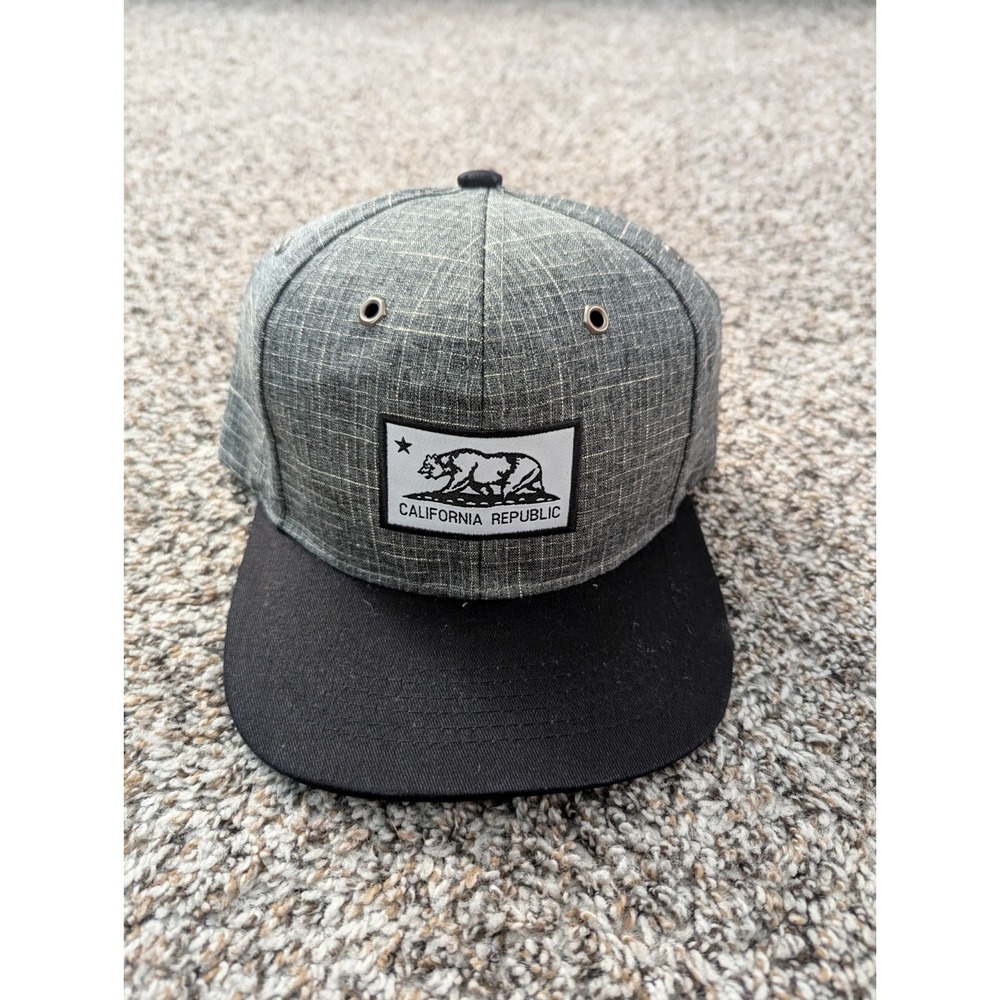 California Republic Gray/Black Snapback Hat Bear Logo Patch Adjustable Cap